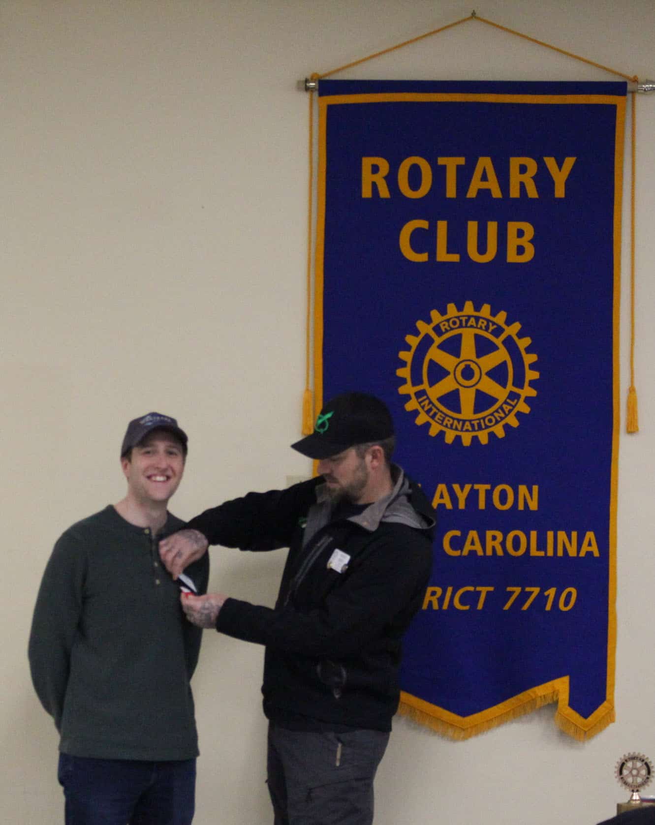 Joe Warta gets ribbon removed